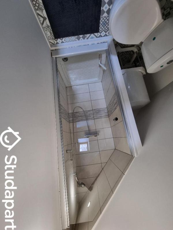 Chambre - 14 m² - 1 pièce