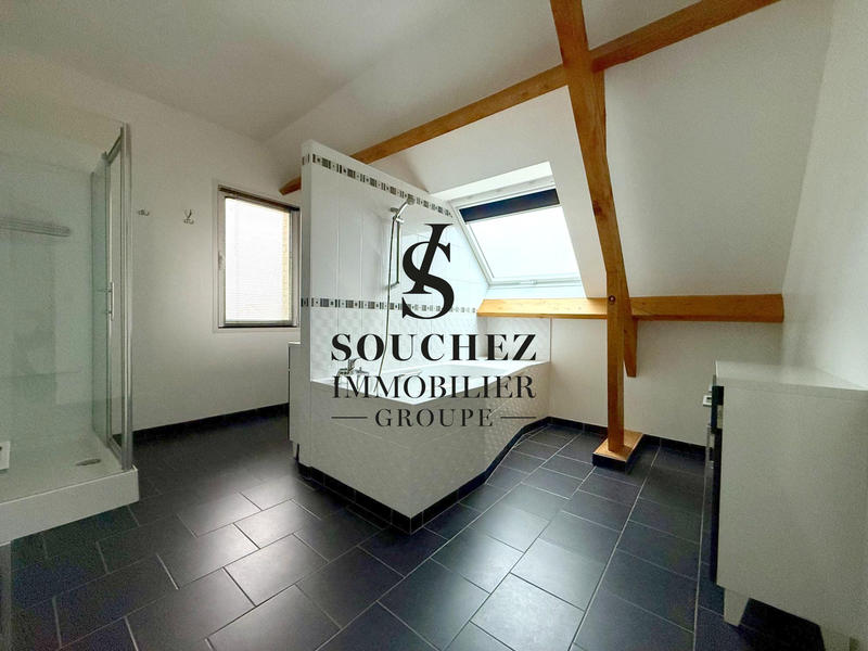 Maison - 245 m² - 7 pièces