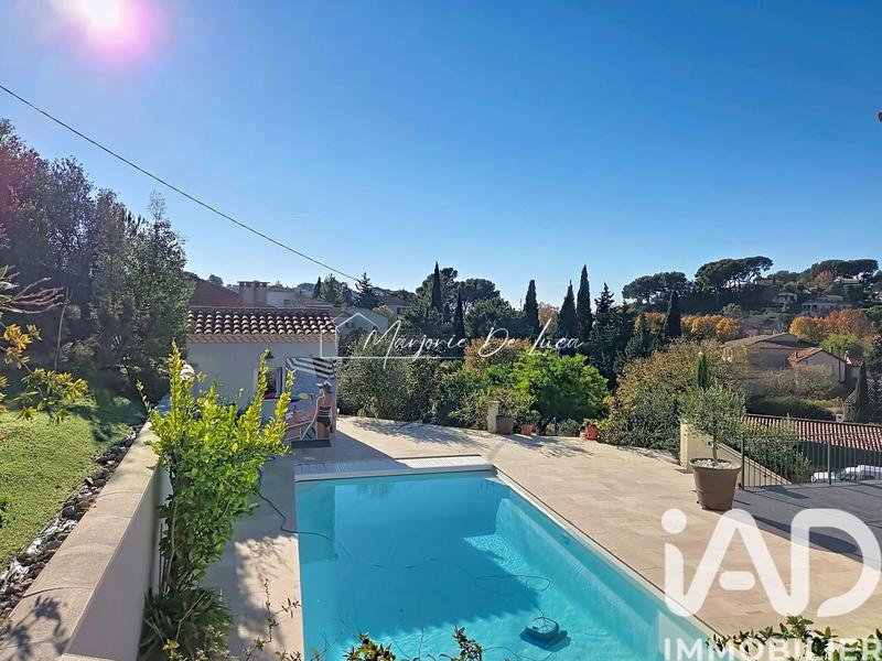 Maison - 150 m² - 5 pièces