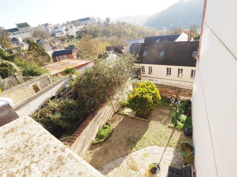 Immeuble - 180 m² - 5 pièces