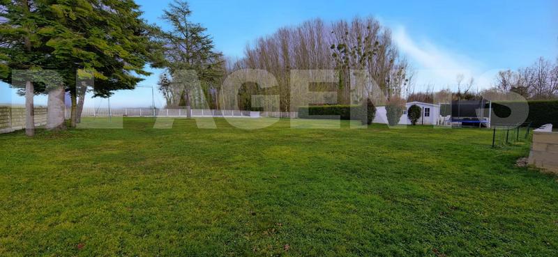 Propriété - 244 m² - 10 pièces