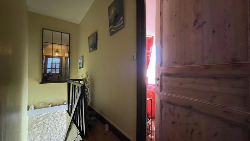 Propriété - 265 m² - 6 pièces