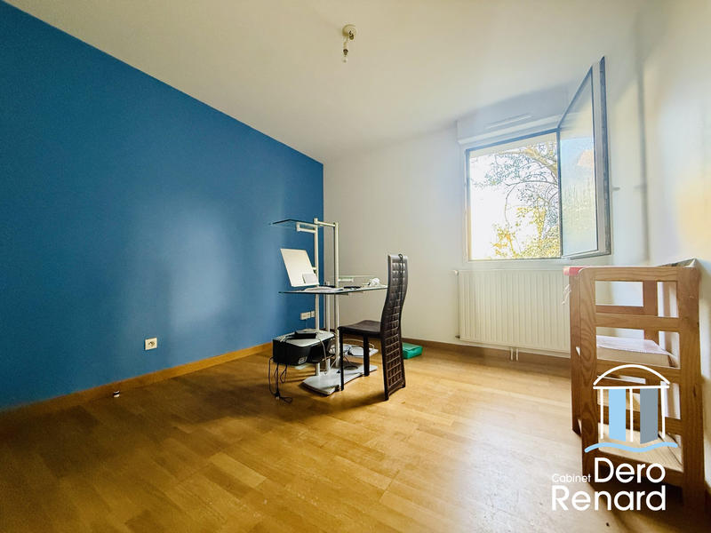 Appartement - 99 m² - 4 pièces