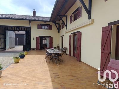 Maison de village - 239 m² - 7 pièces