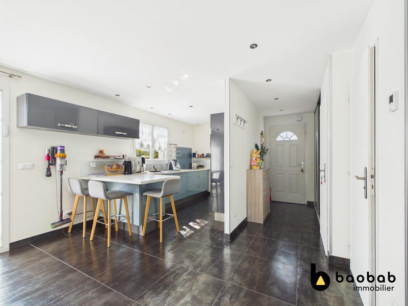 Maison traditionnelle - 82 m² - 5 pièces