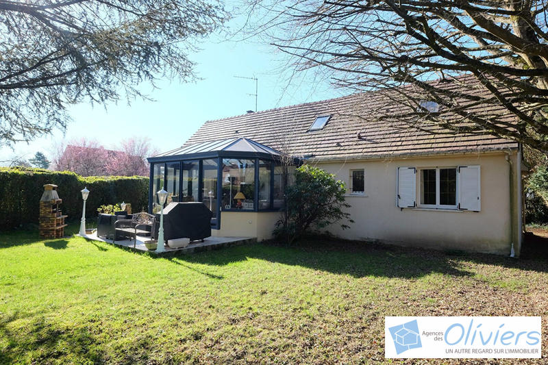 Maison - 184 m² - 8 pièces