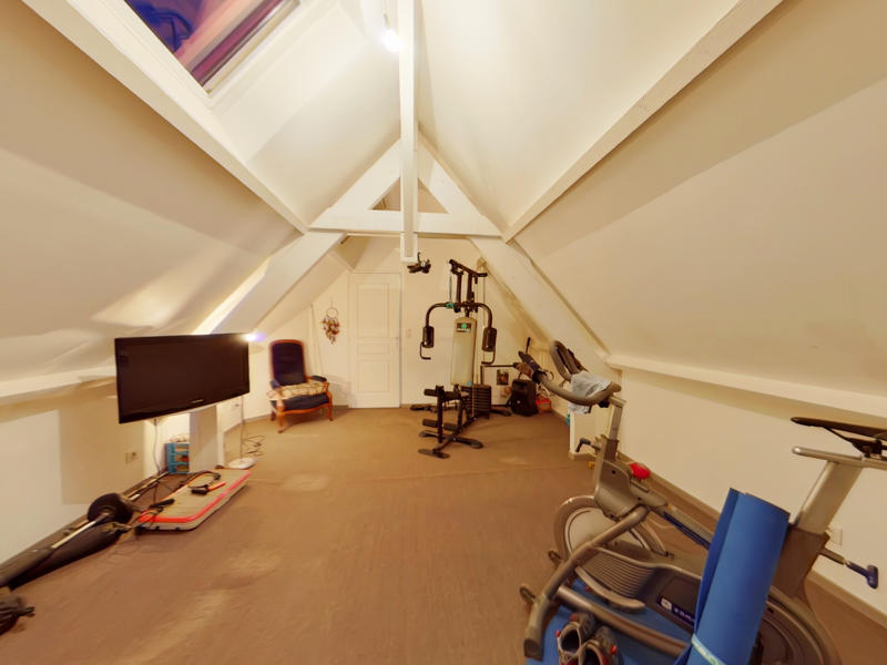 Maison - 160 m² - 6 pièces