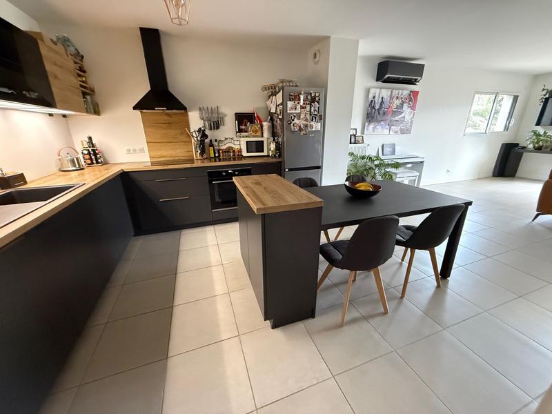 Appartement - 98 m² - 4 pièces