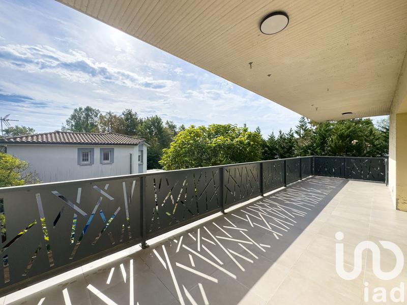 Maison - 262 m² - 10 pièces