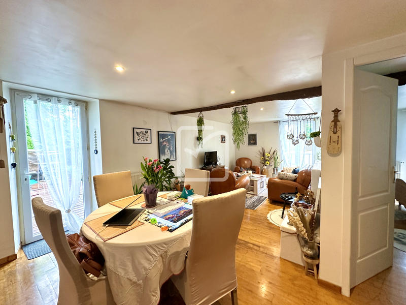 Immeuble - 273 m² - 12 pièces