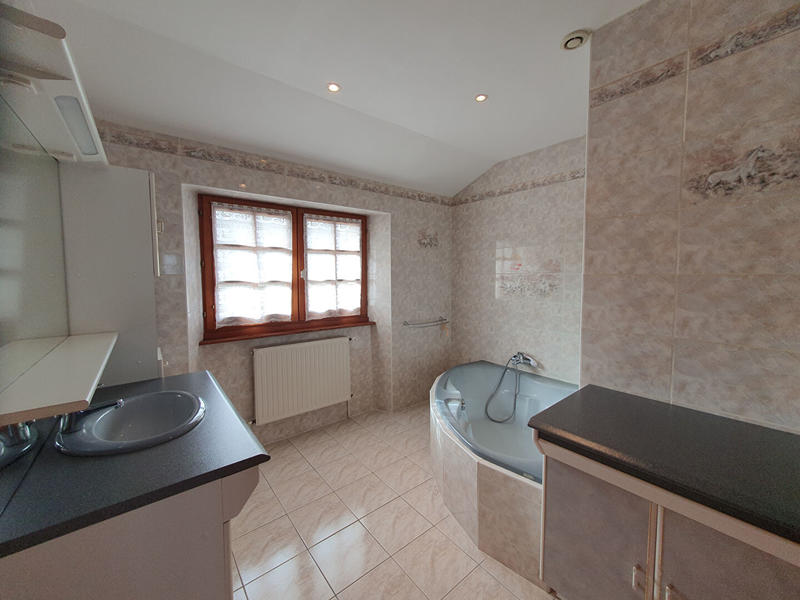 Maison - 165 m² - 6 pièces