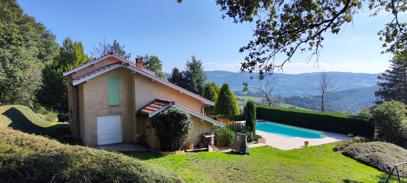 Maison - 280 m² - 6 pièces