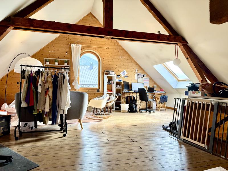 Maison - 226 m² - 9 pièces