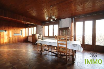 Villa - 154 m² - 9 pièces