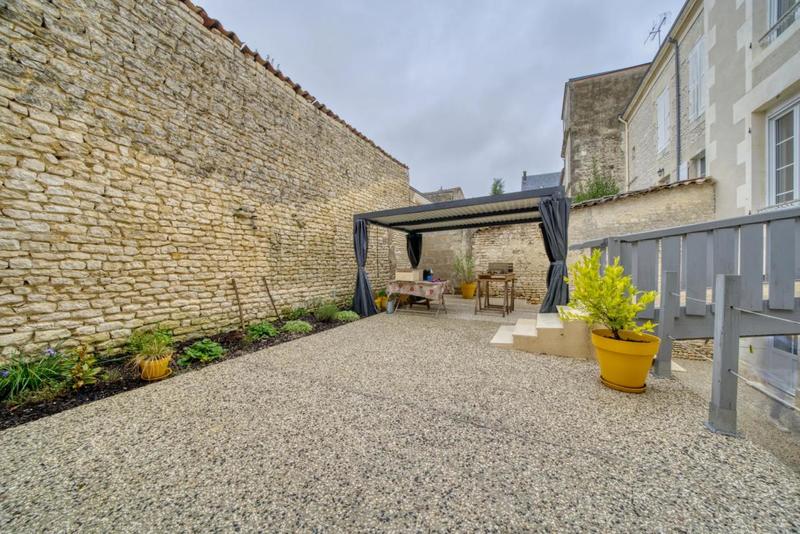 Maison - 190 m² - 6 pièces