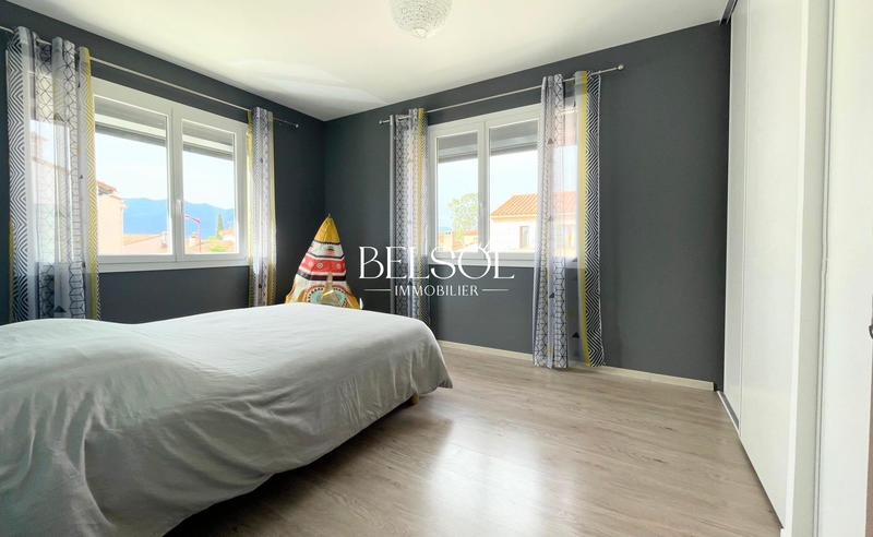 Maison traditionnelle - 155 m² - 5 pièces