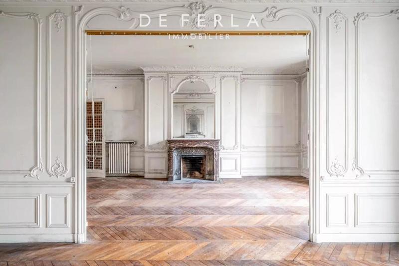 Appartement - 222 m² - 7 pièces