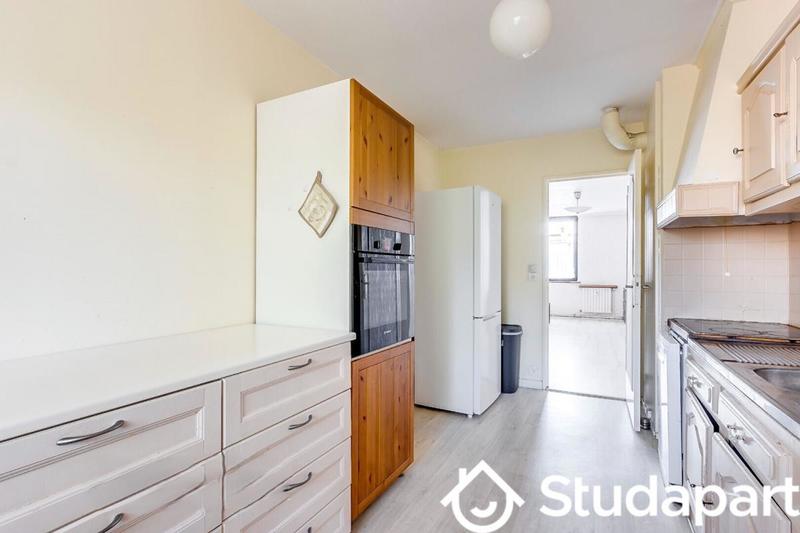 Chambre - 12 m² - 1 pièce