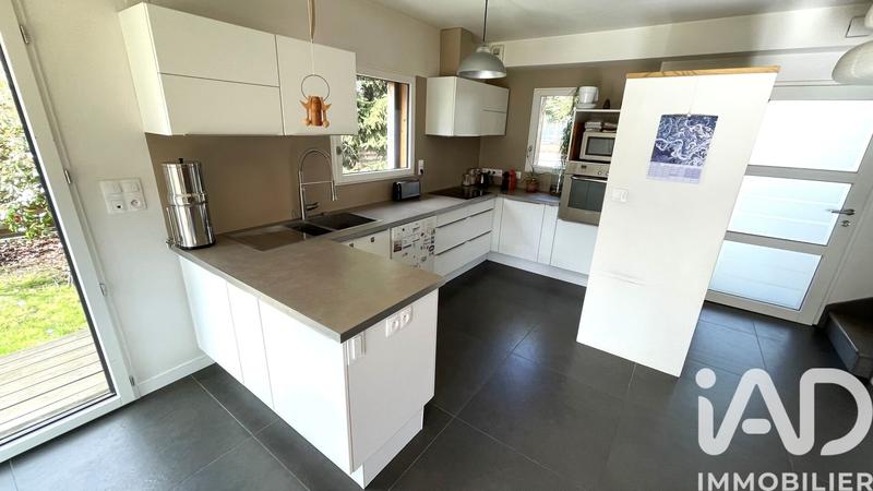 Maison - 101 m² - 5 pièces