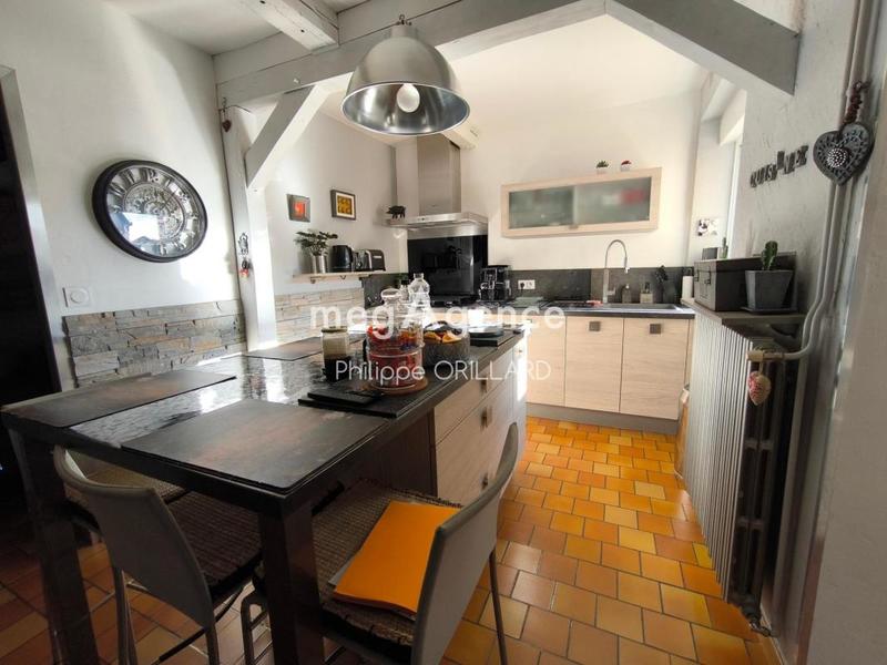 Maison - 168 m² - 7 pièces