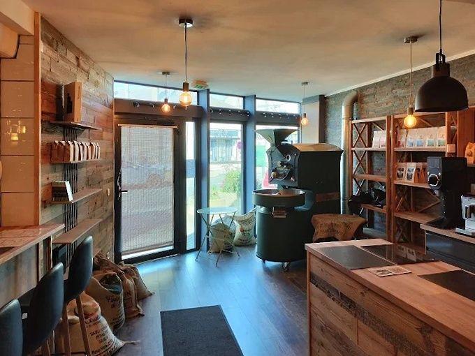 Immeuble - 70 m² - 2 pièces