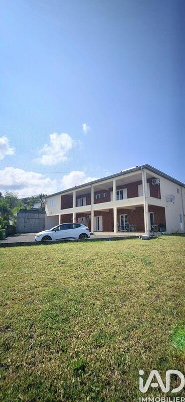 Maison - 381 m² - 5 pièces