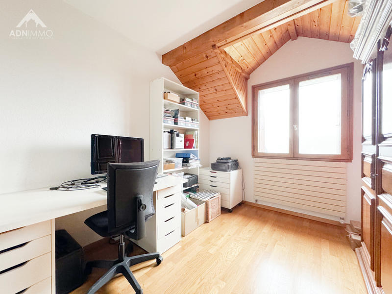 Maison - 245 m² - 9 pièces