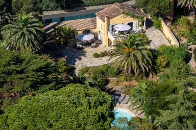 Maison - 177 m² - 5 pièces