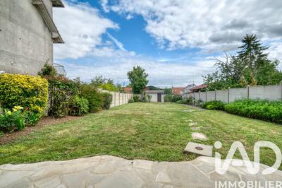 Maison - 106 m² - 6 pièces