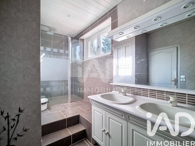 Maison - 120 m² - 6 pièces