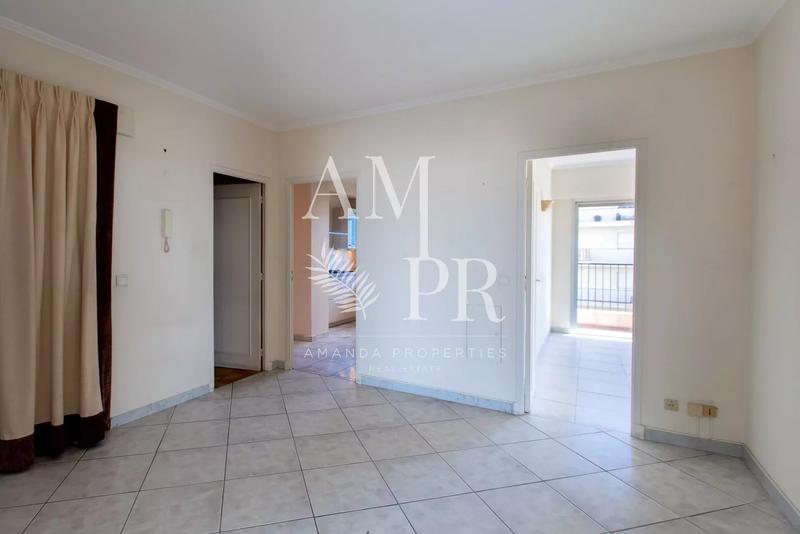 Appartement - 144 m² - 4 pièces