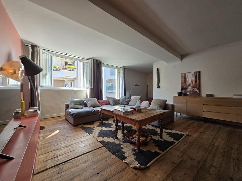 Appartement - 115 m² - 5 pièces