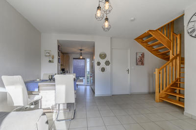 Maison - 94 m² - 5 pièces