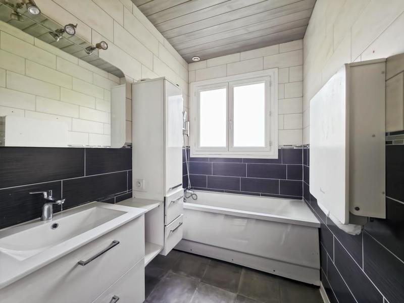 Maison - 103 m² - 6 pièces