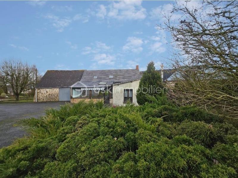 Maison en pierre - 80 m² - 5 pièces