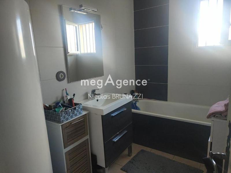 Pavillon - 95 m² - 5 pièces