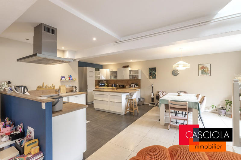 Maison - 163 m² - 7 pièces