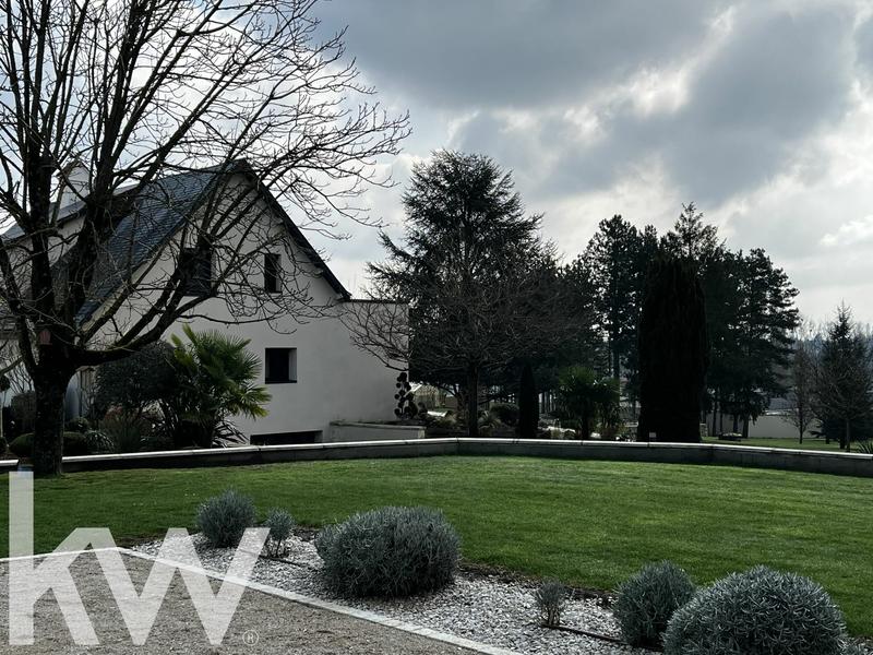 Demeure - 510 m² - 13 pièces