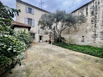 Maison de village - 239 m² - 10 pièces