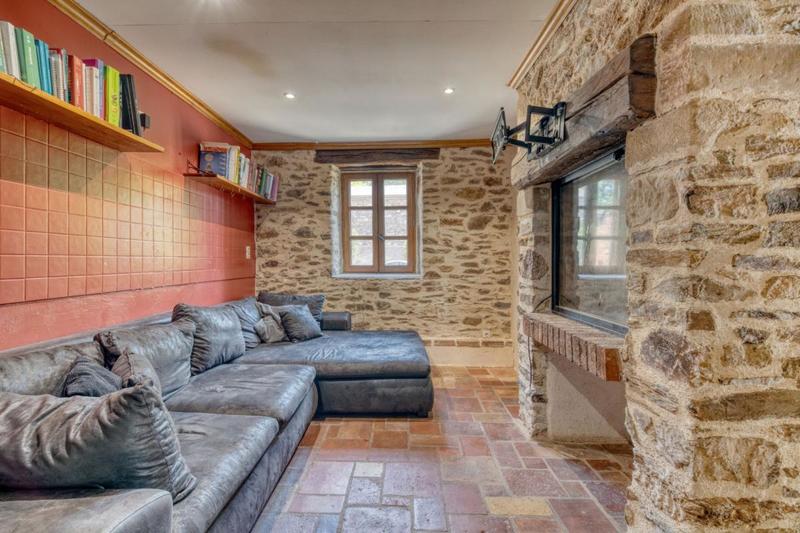 Corps de ferme - 496 m² - 20 pièces