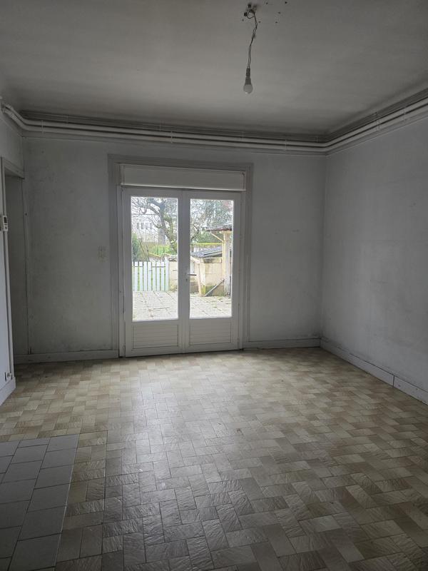 Maison - 163 m² - 10 pièces