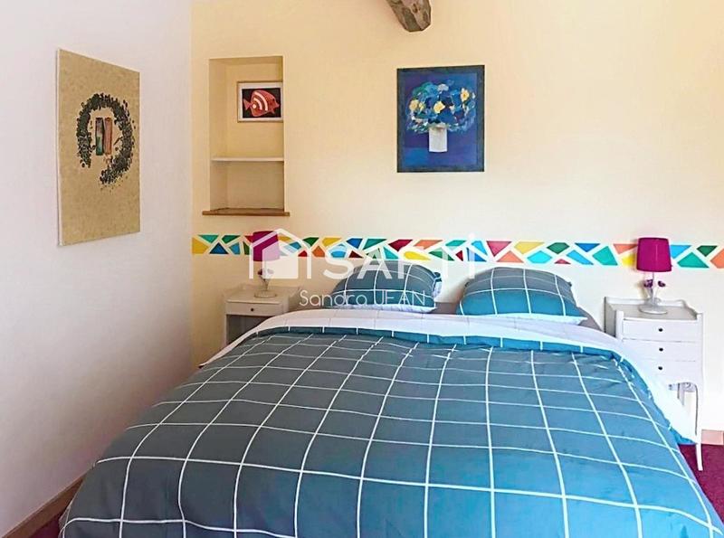 Maison - 369 m² - 8 pièces