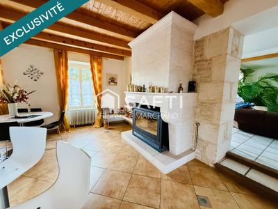 Maison - 286 m² - 10 pièces