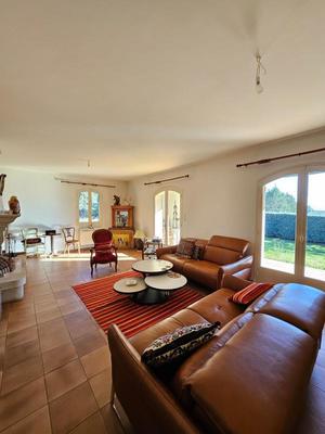 Maison - 170 m² - 5 pièces