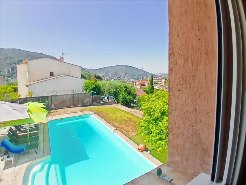 Villa - 105 m² - 4 pièces