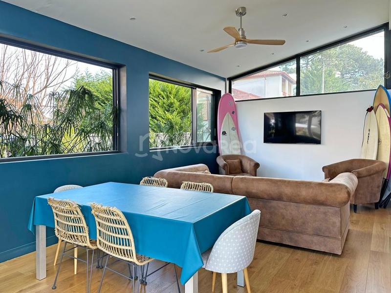 Maison - 169 m² - 8 pièces