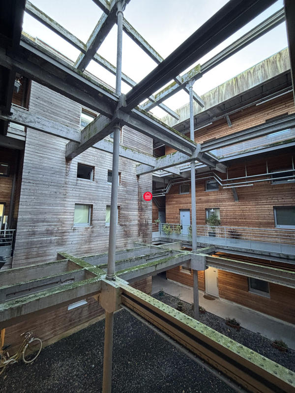 Loft - 73 m² - 1 pièce