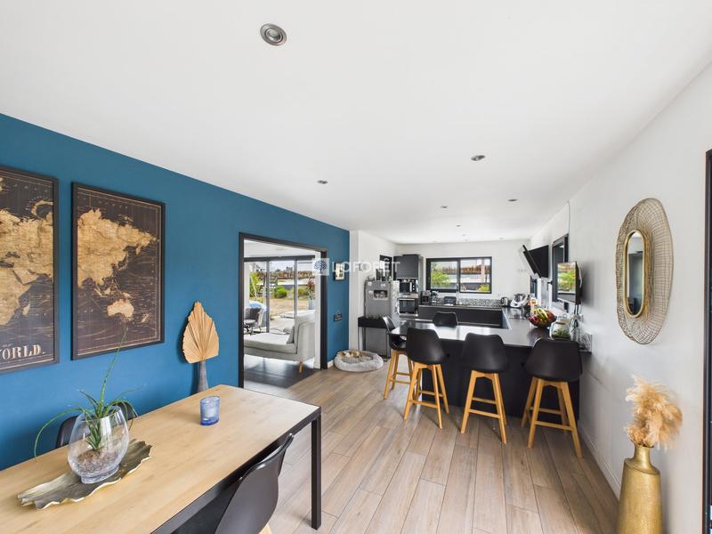 Maison - 167 m² - 6 pièces