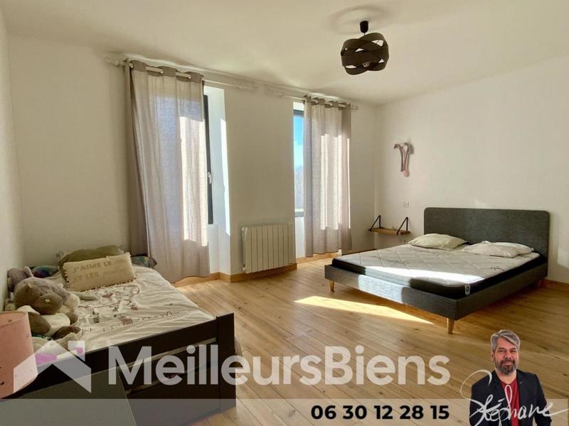 Maison - 258 m² - 9 pièces