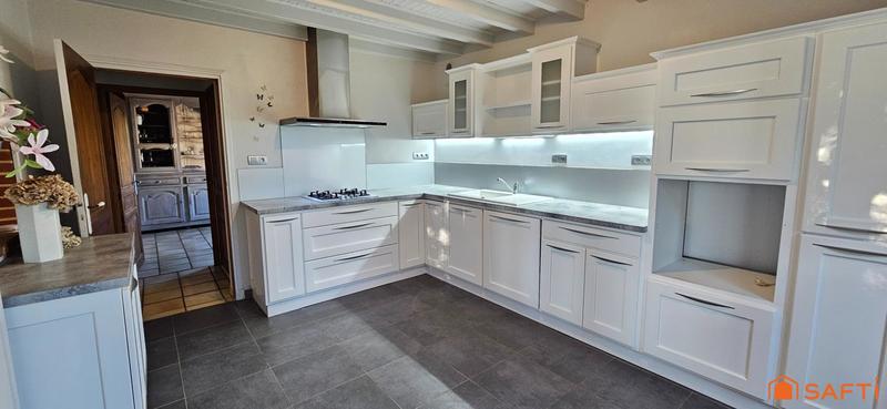 Maison - 130 m² - 7 pièces